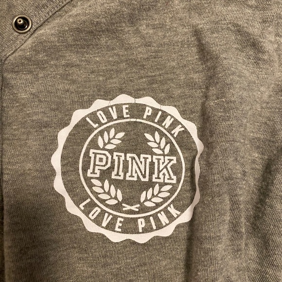 Victoria’s Secret Pink sleep top - Picture 2 of 4